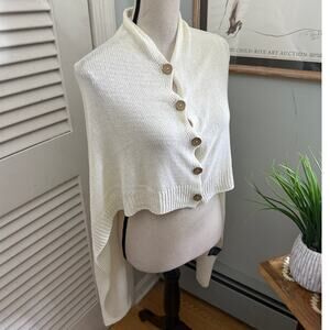 CHARLIE PAIGE Sweater Poncho Womens One Size Cream Button Front Lagenlook Staple